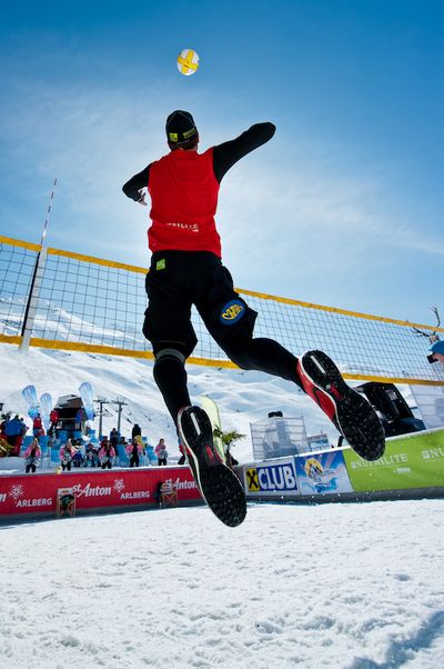 Reisen St Anton am Arlberg Snow Volleyball