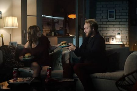 Lidl überzeugt mit frecher Hommage an Coke-Spot
