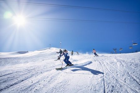 Die neue Skisaison in St. Anton am Arlberg, Herzstück der Ski-Arlberg-Region, beginnt am 2. Dezember 2022. Bildnachweis: TVB St. Anton am Arlberg