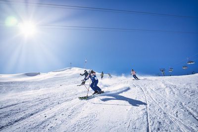 Die neue Skisaison in St. Anton am Arlberg, Herzstück der Ski-Arlberg-Region, beginnt am 2. Dezember 2022. Bildnachweis: TVB St. Anton am Arlberg