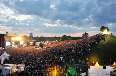 Das Fest wird unter anterem von dm drogeriemarkt unterstuetzt