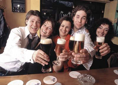 Gesellige Bierbrauer Gesellige Bierbrauer