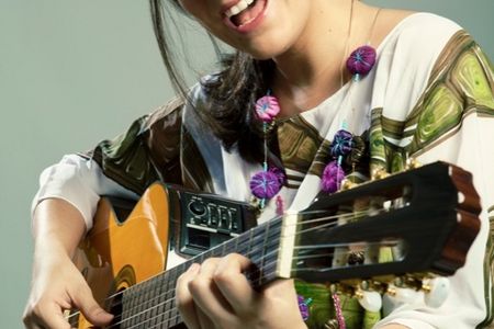 Marta Gomez spielt mit ihrer Band im Cafe Hahn Koblenz