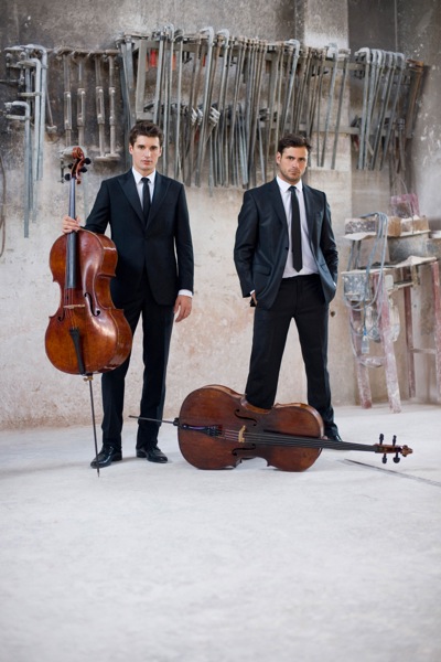 2CELLOS auf On The Road-Tour 2015 2CELLOS auf On The Road-Tour 2015