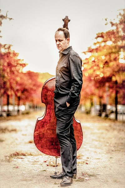 Dieter Ilg spielt Bass Dieter Ilg spielt Bass