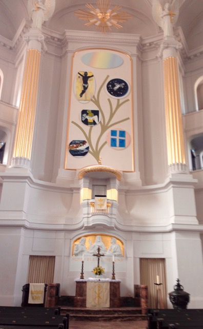 Neues Altarbild in der St. Anna Kirche von Marlene Dumas