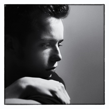 Mads Langer wurde mit Coverversion You’re Not Alone bekannt Mads Langer wurde mit Coverversion You’re Not Alone bekannt