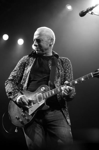 Mark Knopfler war Kopf und Gründer der Rock- und Popgruppe Dire Straits. Mark Knopfler war Kopf und Gründer der Rock- und Popgruppe Dire Straits.